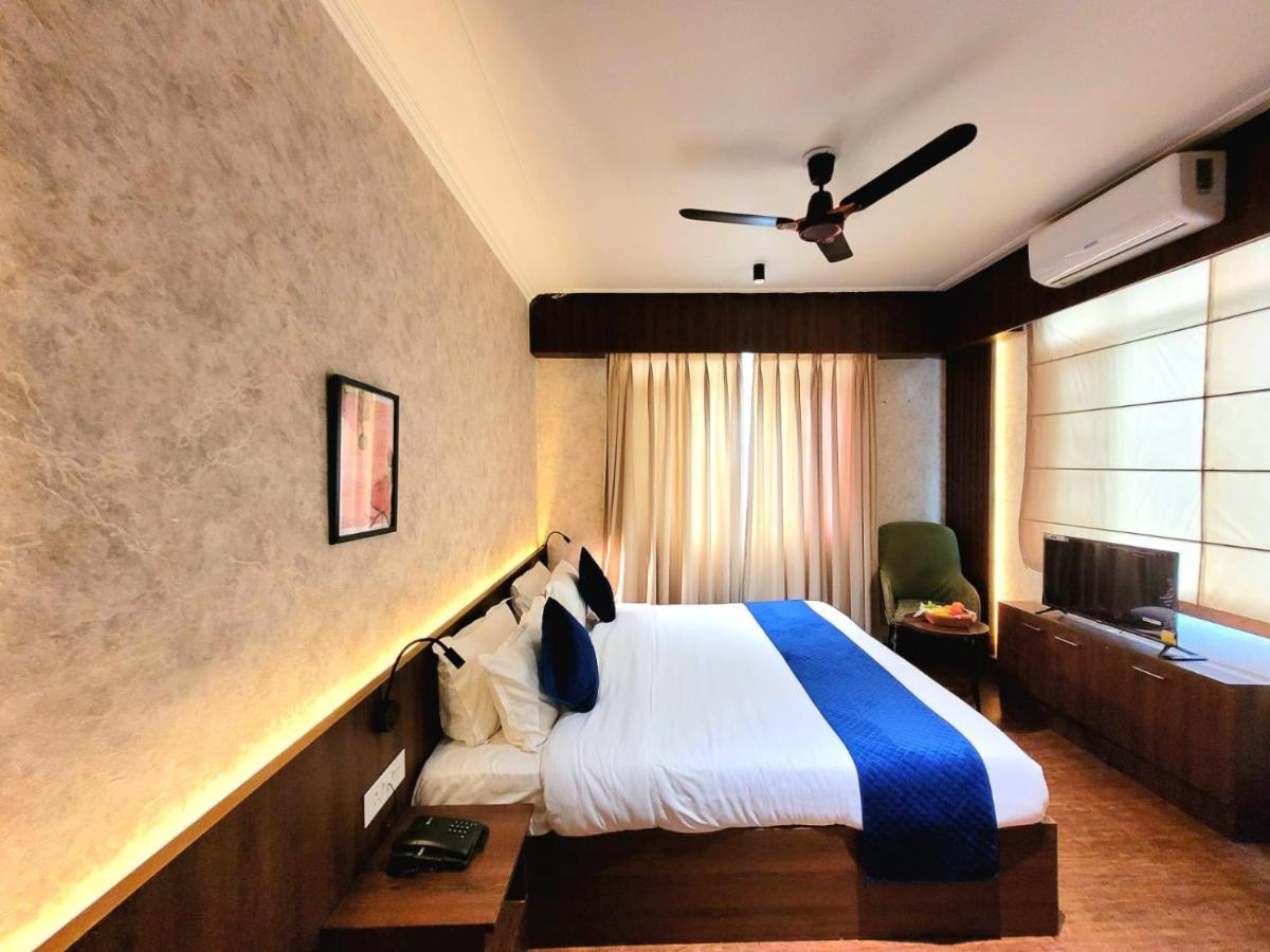 Hotel Royal Plaza Srinagar  Luaran gambar