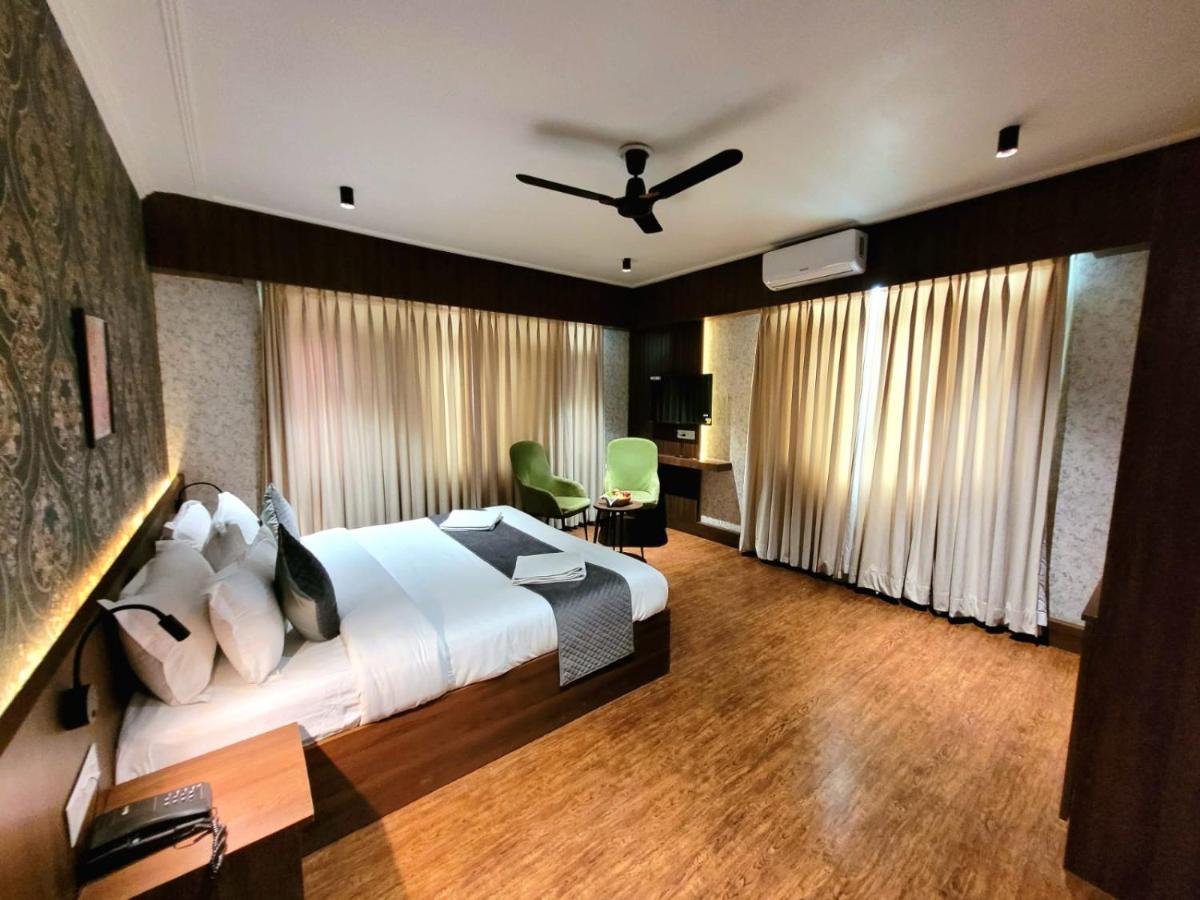 Hotel Royal Plaza Srinagar  Luaran gambar