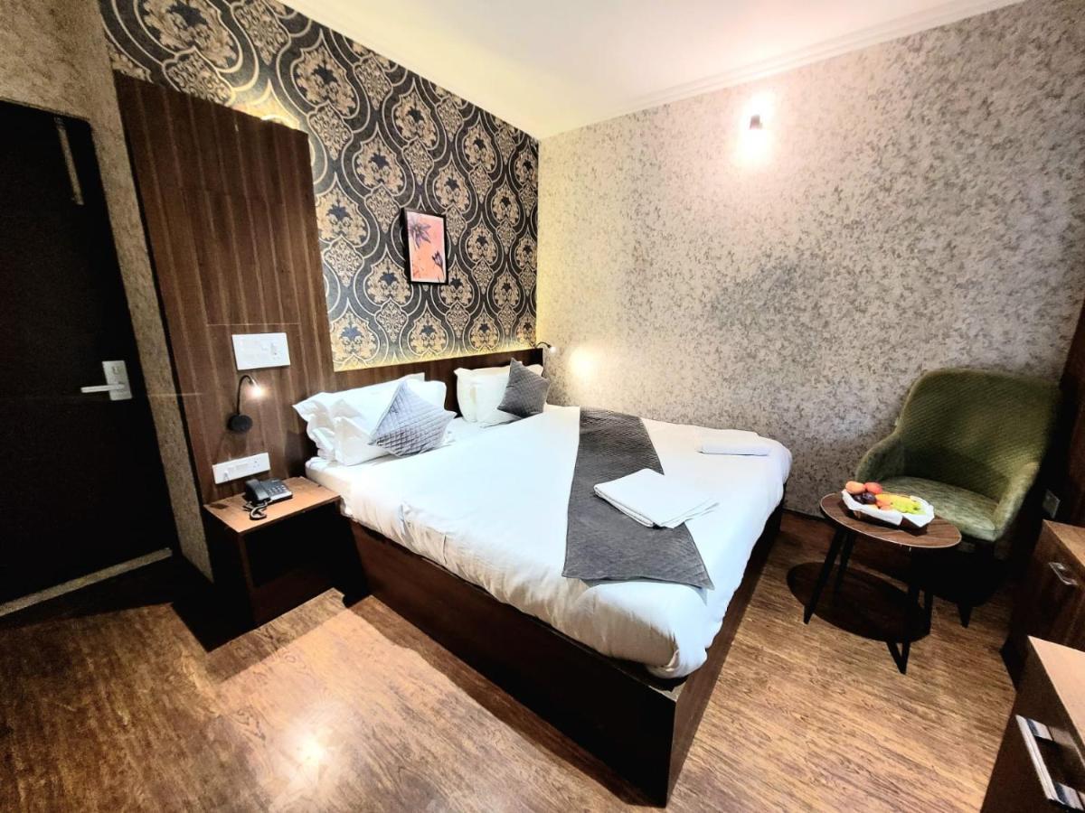 Hotel Royal Plaza Srinagar  Luaran gambar